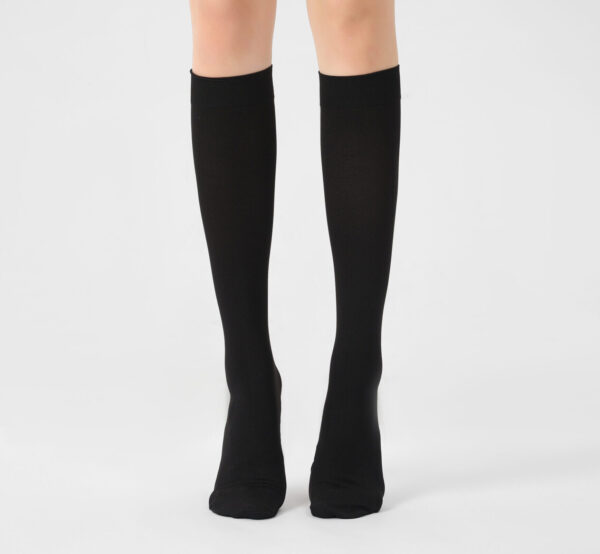 Al Thuraya Wudu Socks for Men & Women – 6 Pairs, 70 DEN Knee-High Stockings, Free Size, Soft, Breathable, Anti-Pilling, Black & White
